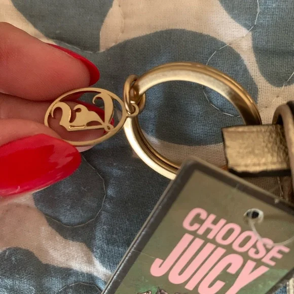 Juicy Couture Gold Leather Wallet with Crown Emblem - Picture 5 of 7